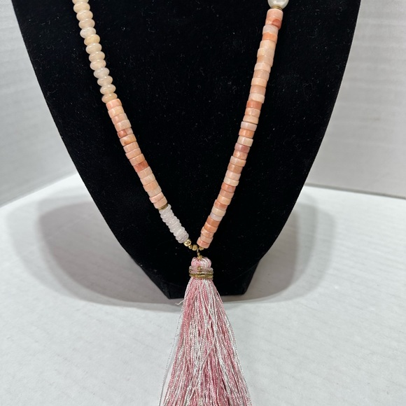 Sarafina pink/peach quartz tassel necklace - Picture 1 of 8